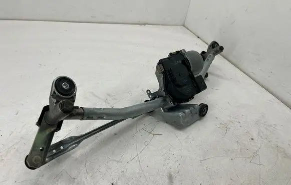 Dodge Hornet Front wiper linkage and motor 68726994AA 00505643020 50564302