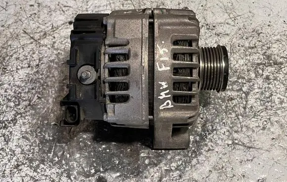 BMW X5 F15 Generator/alternator 8570675 FGN23S068 2616716E