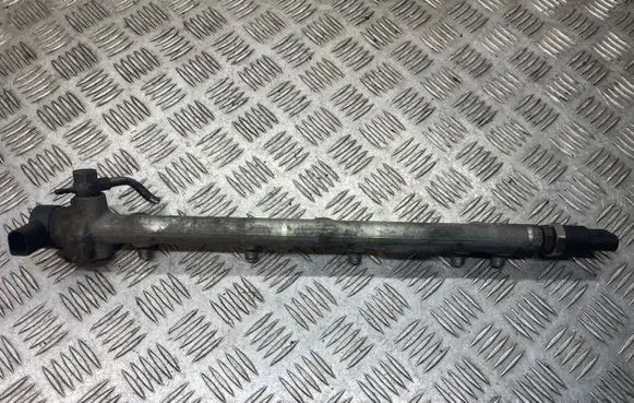 Mercedes-Benz A W168 Fuel main line pipe A6680700095 0445214005