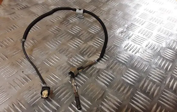 Mercedes-Benz C W205 Exhaust gas temperature sensor A0009050905
