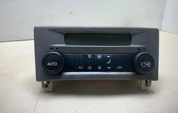 Renault Laguna II Climate control unit 8200264424A 52485201 HDS18C24