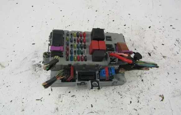 Fiat Punto (188) Fuse box set 