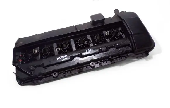 BMW 5 E39 Rocker cam cover 7512840 11527512840