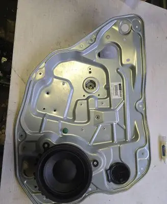 Volvo S80 Rear window lifting mechanism without motor 983041102