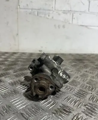 Volkswagen Golf IV Power steering pump 1J0422154C