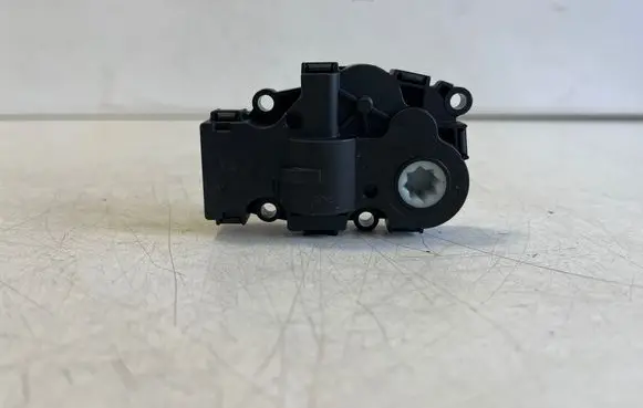 Porsche Taycan 9J1 Air flap motor/actuator EGP0064