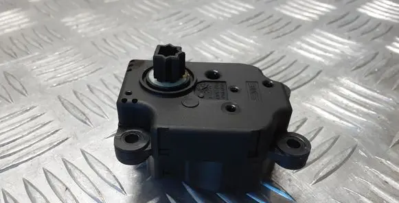 Renault Latitude (L70) Air flap motor/actuator U4927002U EAD256
