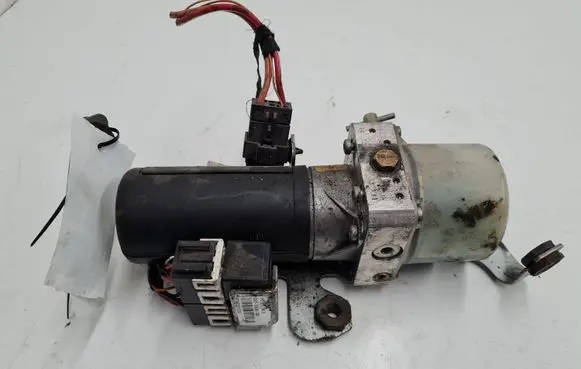 Volkswagen New Beetle Convertible roof lock latch cylinder 1Y0871789B