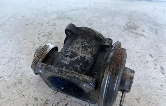 BMW 5 E60 E61 Throttle valve 70045000