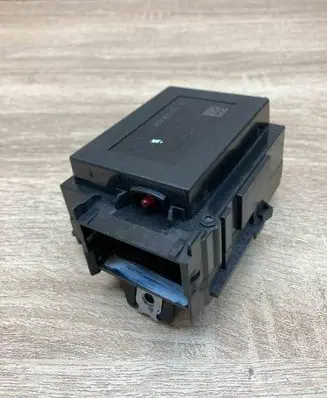 Volkswagen PASSAT B6 Ignition lock 3C0905843R USED