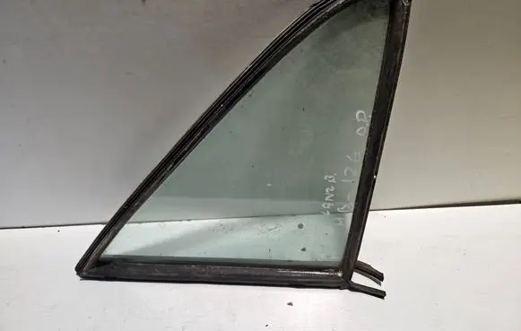 Mercedes-Benz S W126 Rear vent window glass 43R001025