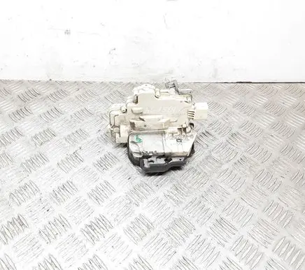 Audi A6 S6 C6 4F Rear door lock 4F0839016A