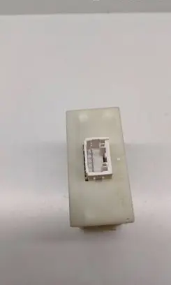 Toyota Avensis T250 Door control unit/module 8974105050
