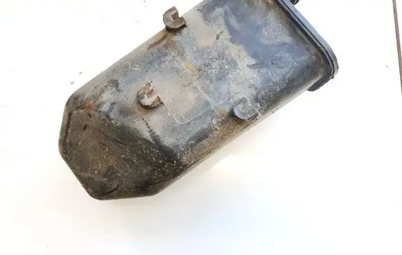 Volkswagen Jetta V Active carbon filter fuel vapour canister 1k0201813