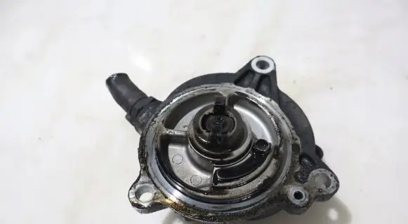 Subaru Legacy Vacuum pump