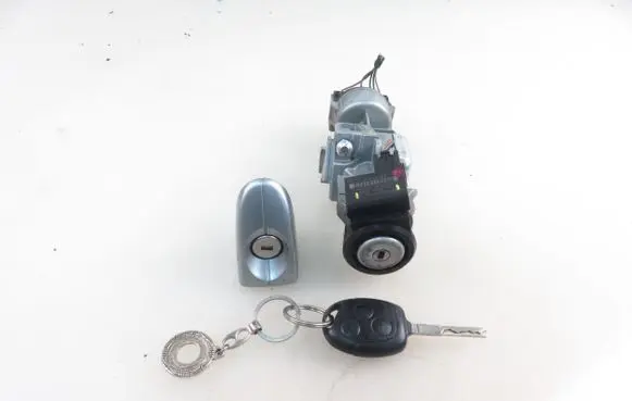 Ford Mondeo MK IV Ignition lock 6E5T15607BA 3M513F880AD