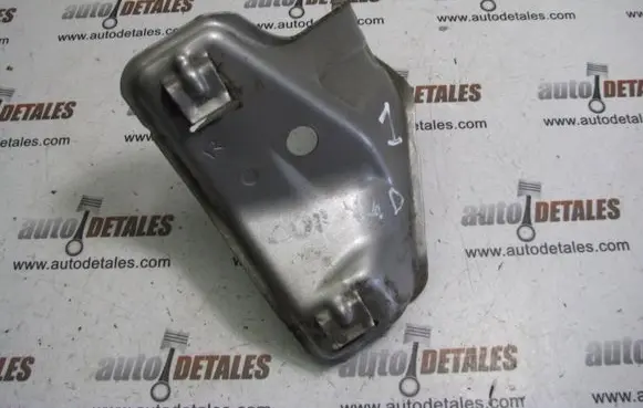 Toyota Corolla Verso E121 Headlight/headlamp mounting bracket