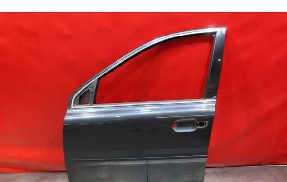 Volvo XC90 Front door