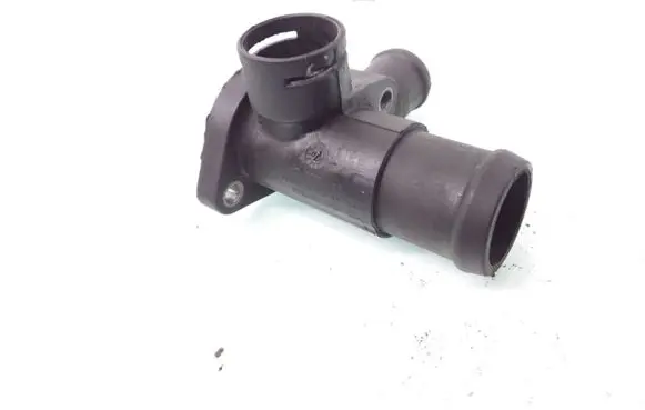 Audi A4 S4 B5 8D Engine coolant pipe/hose 028121132