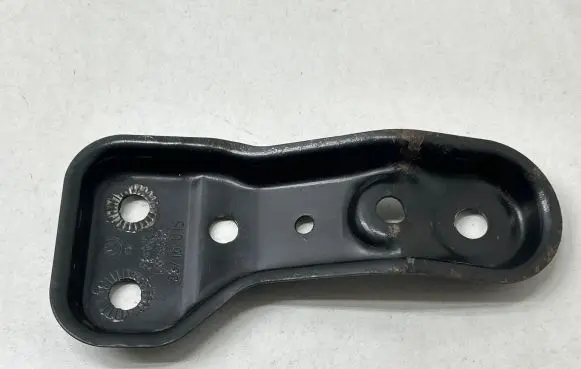 Volkswagen PASSAT B8 Other front suspension part 5Q0199517E 331601S