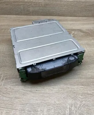 BMW 5 E60 E61 CD/DVD changer 9131850