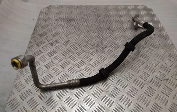 Mercedes-Benz CLS C218 AMG Engine coolant pipe/hose A2128305500