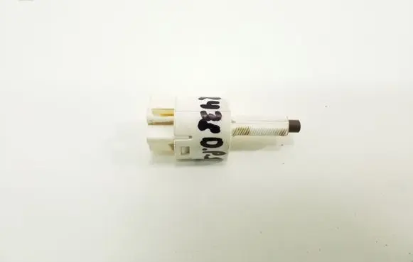Toyota Hilux (AN10, AN20, AN30) Brake pedal sensor switch 8434009040
