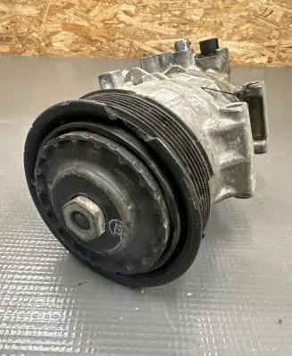 Toyota RAV 4 (XA40) Air conditioning (A/C) compressor (pump) 4472807950 05R00321 6SES14C