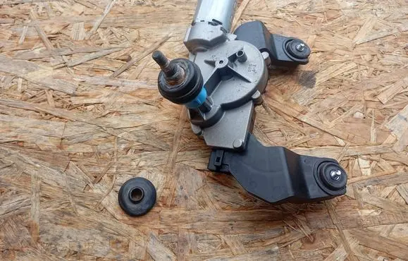 Hyundai i30 Rear window wiper mechanism 987002L100