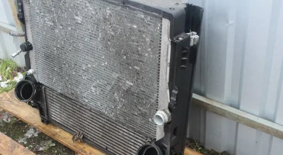 BMW X6 E71 Radiator set 7586775 17117533472 7533472
