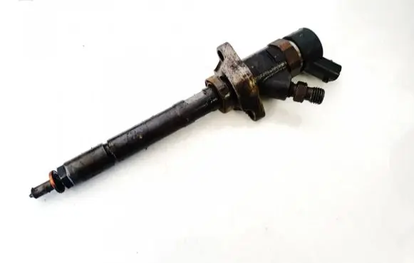 Fuel injector