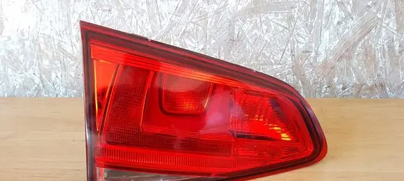 Volkswagen Golf VII Tailgate rear/tail lights