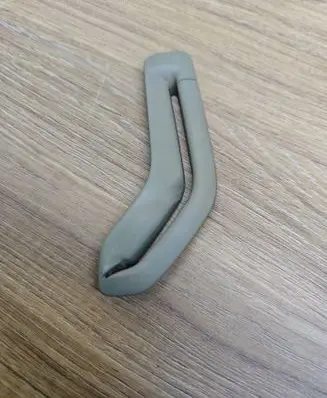 Volvo XC90 Seat belt trim 