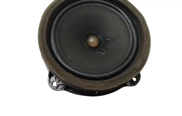 Cadillac CTS Front door speaker 25684702