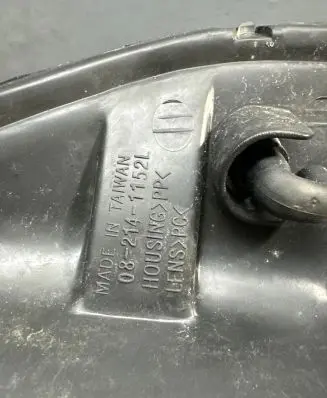 Subaru Legacy Headlight/headlamp 082141152L