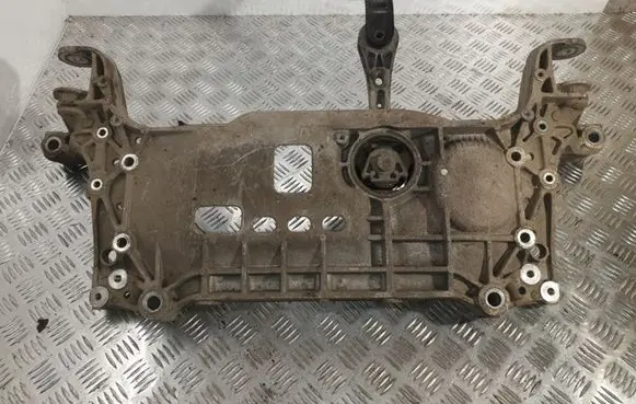 Volkswagen Golf Plus Front subframe 7N0199369A 29110748 17N00207