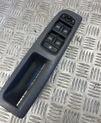 Volvo V50 Electric window control switch 31295120AA