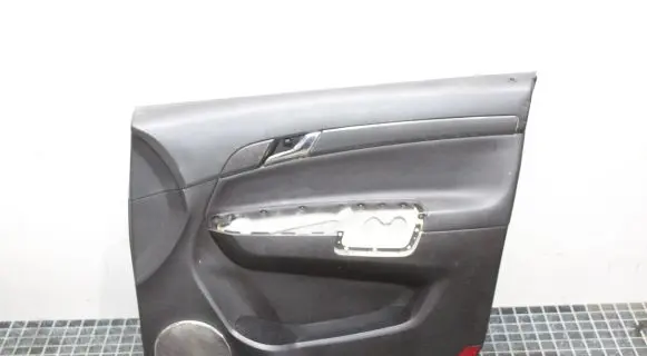 Opel Antara Front door card panel trim