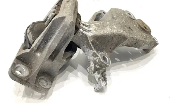 Nissan Qashqai J12 Engine mount vacuum valve 112326UB0A