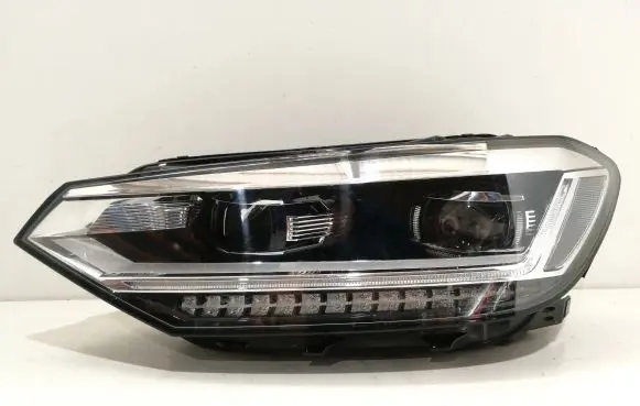 Volkswagen Touran III Headlight/headlamp 5TB941081A