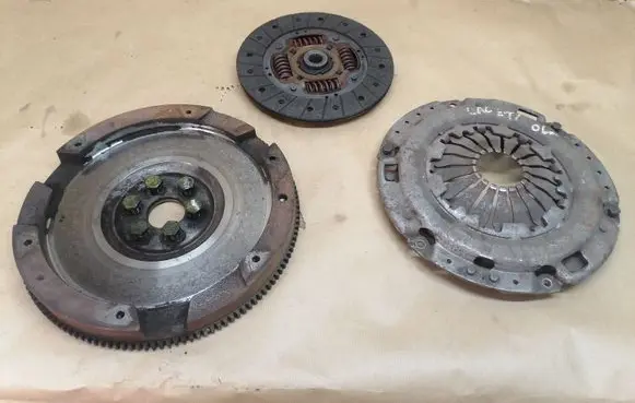 Chevrolet Lacetti Clutch set kit D6E05 VALEO T5BE0