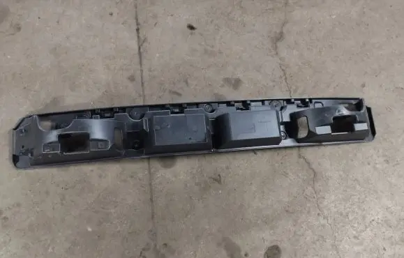 Jeep Renegade Rear bumper mounting bracket 51959924