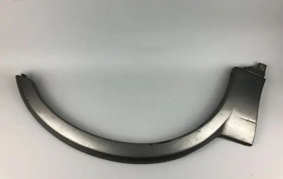 Subaru Outback Front arch trim 