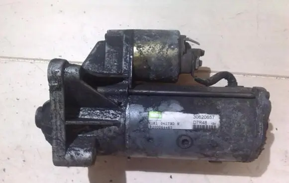Mitsubishi Space Star Starter motor 82000064465 30620657