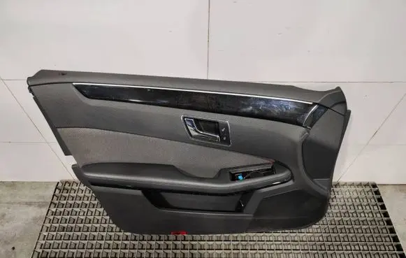 Mercedes-Benz E W212 Coupe rear side trim panel 