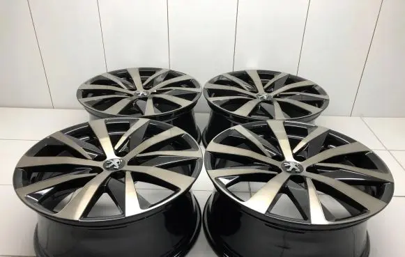 Peugeot 3008 I R18 alloy rim 