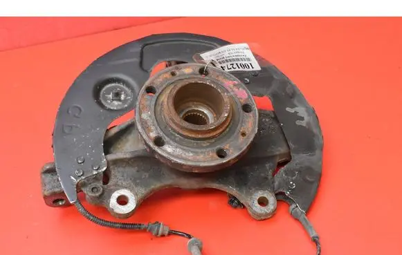 Peugeot 308 Front wheel hub spindle knuckle
