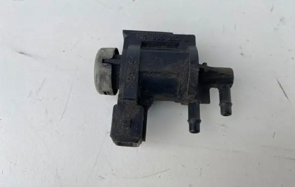 Audi A3 S3 8L Turbo solenoid valve 1J0906283A