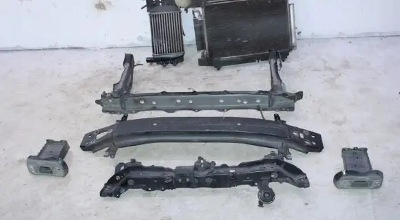 Toyota Yaris Radiator set 
