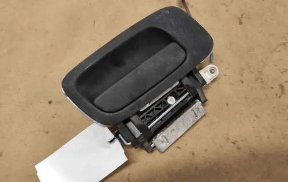 Opel Astra G Front door exterior handle
